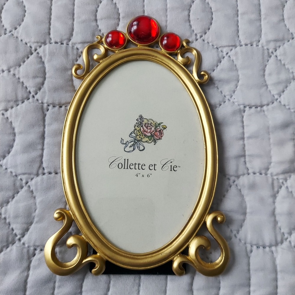 Collette et Cie Gold Oval Picture Frame Red Faux Ruby Jeweled Victorian 4x6 8x5
